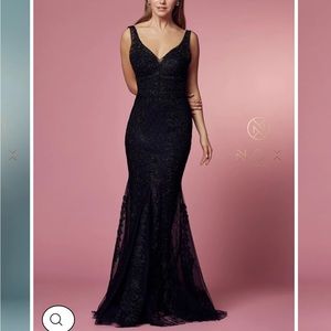 EMBROIDERED SLEEVELESS MERMAID DRESS BY NOX